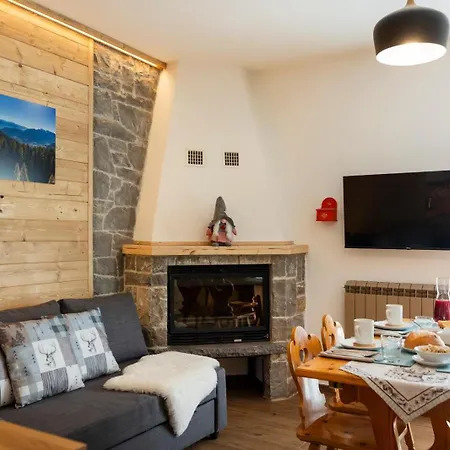 Altissimood, Ospitar Apartment Borno