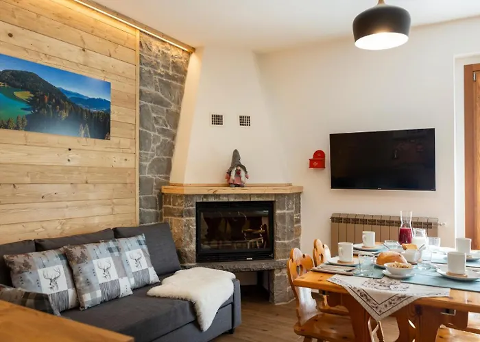Altissimood, Ospitar Apartment Borno